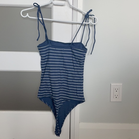 Abercrombie & Fitch bodysuit - Picture 2 of 4